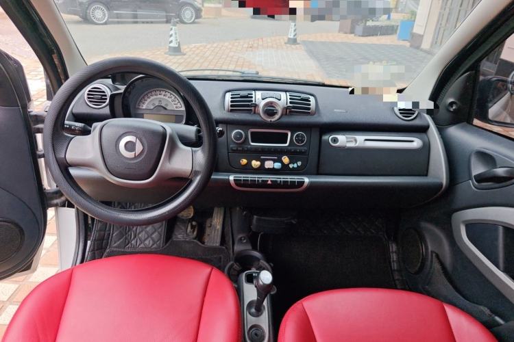 Used smart fortwo 2012 1.0 MHD Hardtop Standard Edition Center Console