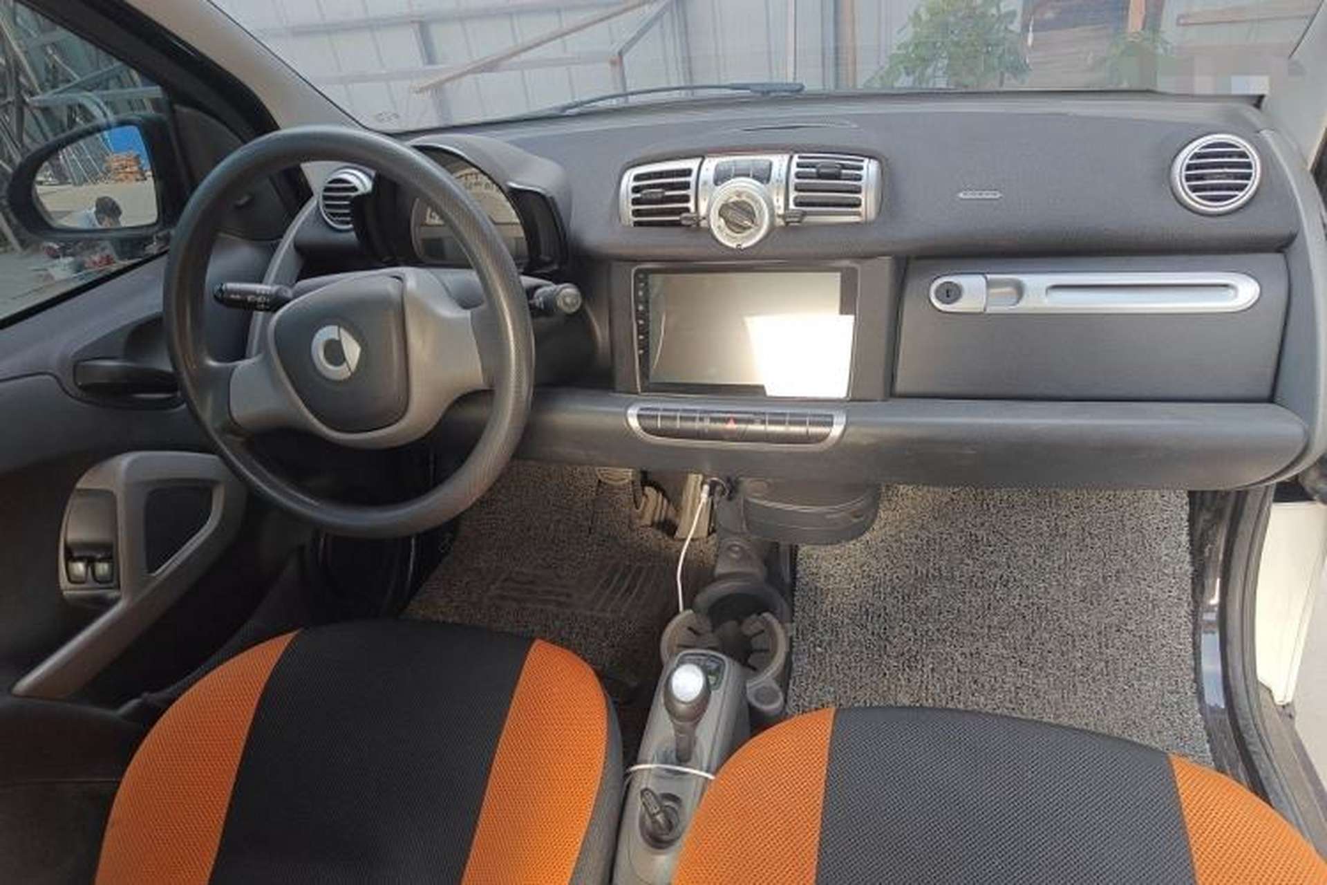 Used smart fortwo 2012 1.0 MHD Hardtop Standard Edition Center Console