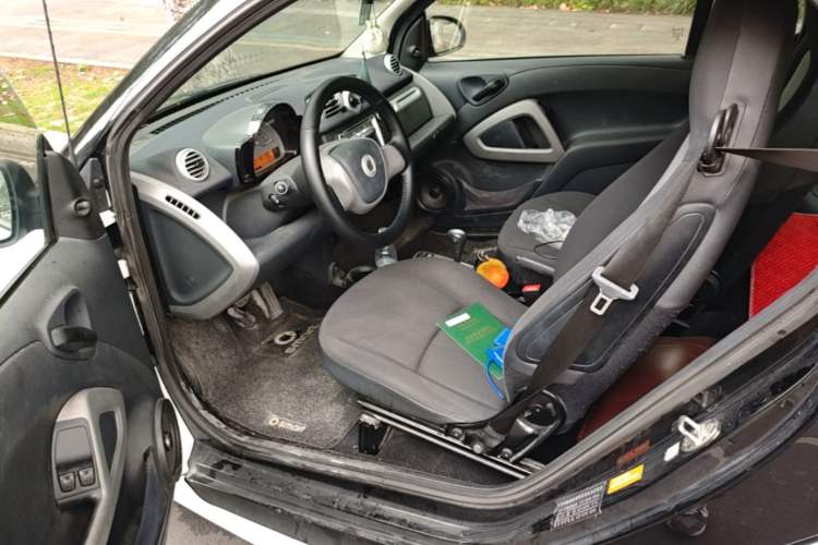 Used smart fortwo 2012 1.0 MHD Hardtop Comfort Edition Driver Seat