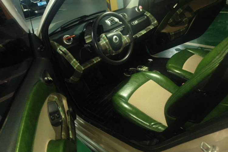 Used smart fortwo 2012 1.0 MHD Hardtop Comfort Edition Driver Seat