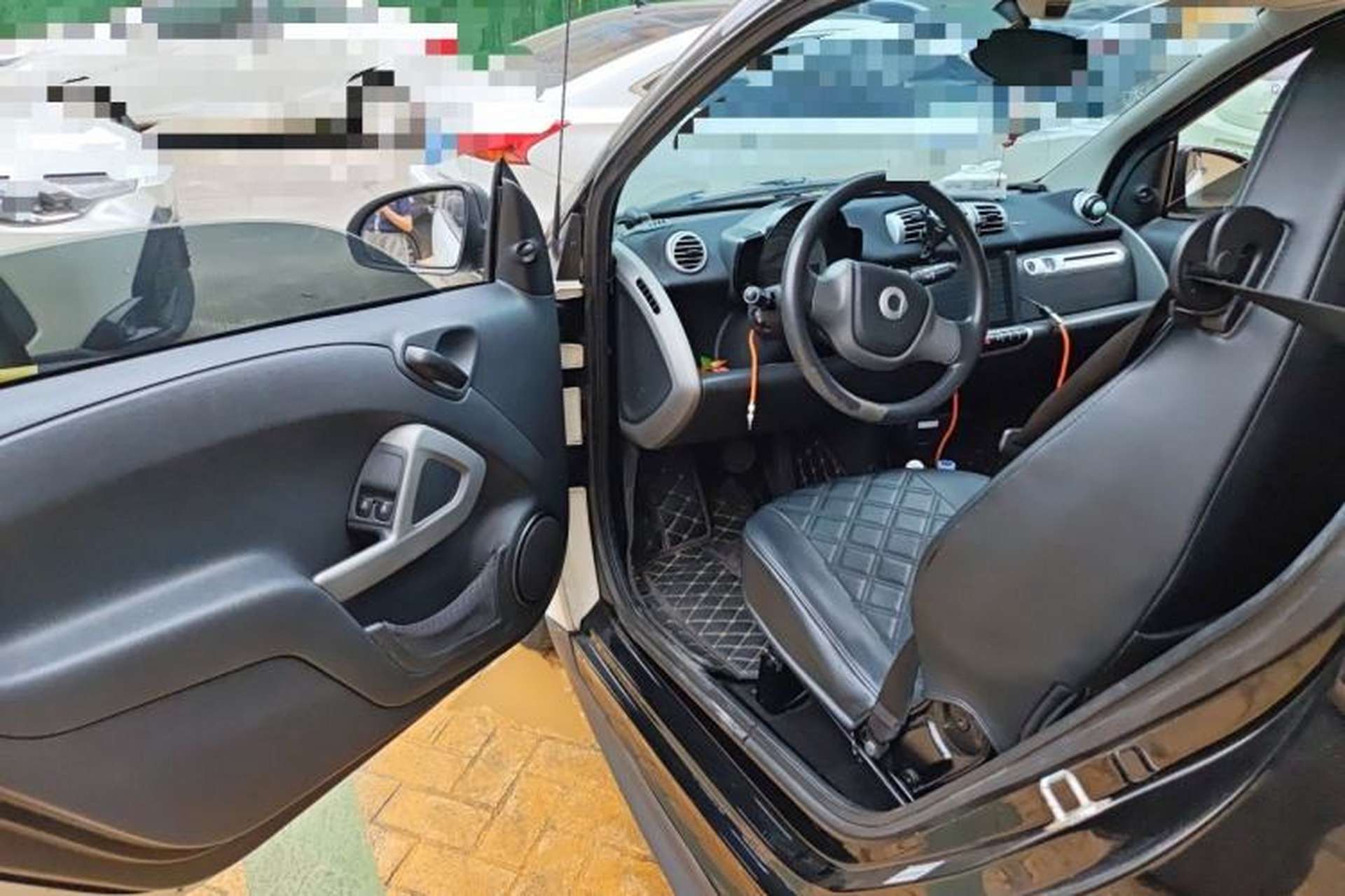 Used smart fortwo 2012 1.0 MHD Hardtop Standard Edition Driver Seat