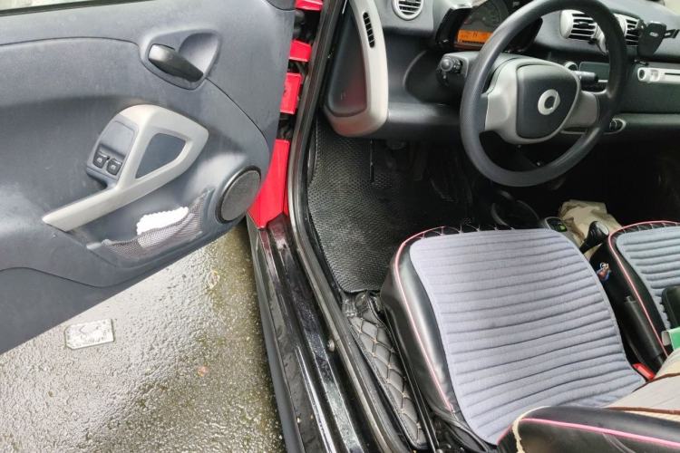 Used smart fortwo 2012 1.0 MHD Hardtop Standard Edition Driver Seat