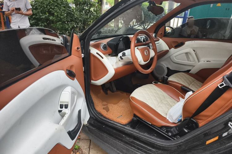 Used smart fortwo 2012 1.0 MHD Hardtop Standard Edition Driver Seat