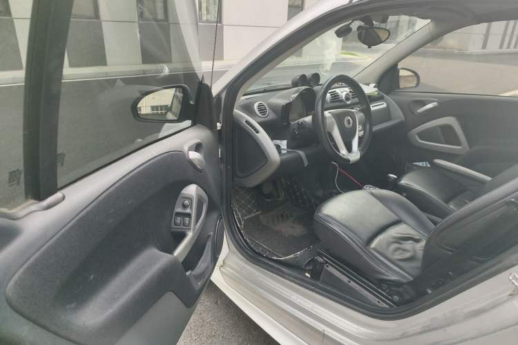 Used smart fortwo 2012 1.0T Convertible Passion Edition Driver Seat