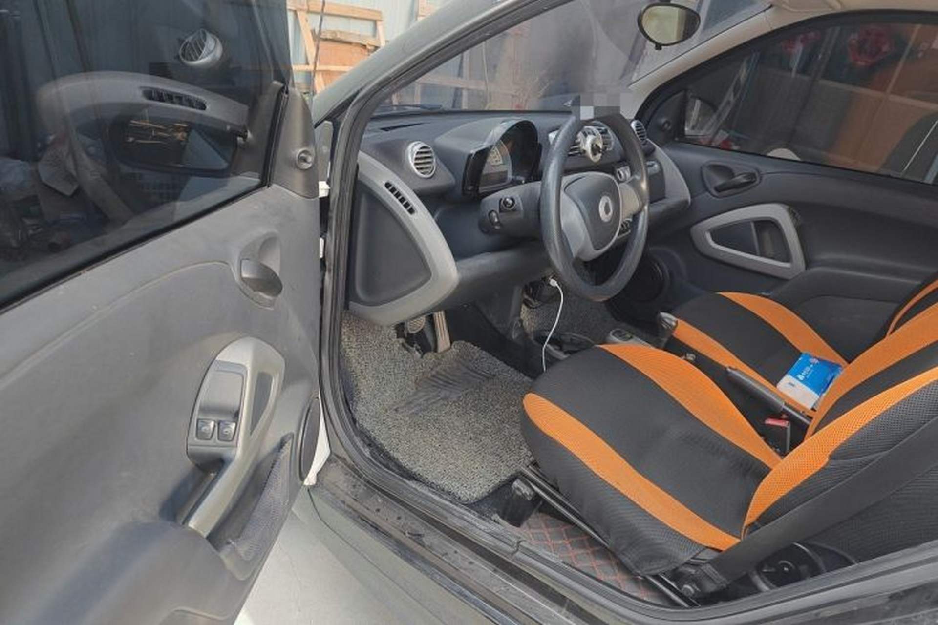 Used smart fortwo 2012 1.0 MHD Hardtop Standard Edition Driver Seat