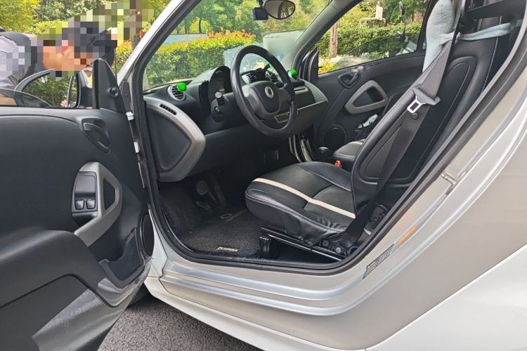 Used smart fortwo 2012 1.0 MHD Hardtop Standard Edition Driver Seat