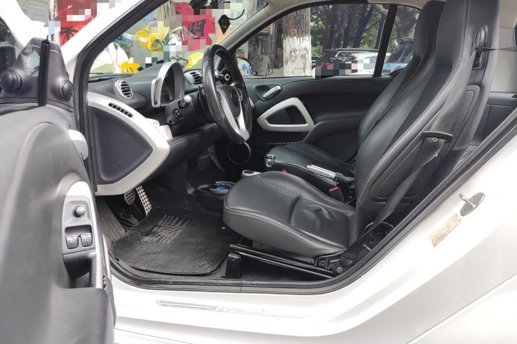 Used smart fortwo 2012 1.0T Bosu Xclusive Edition Driver Seat