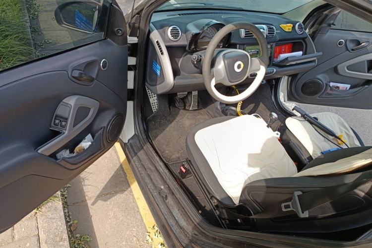 Used smart fortwo 2012 1.0 MHD Hardtop Standard Edition Driver Seat