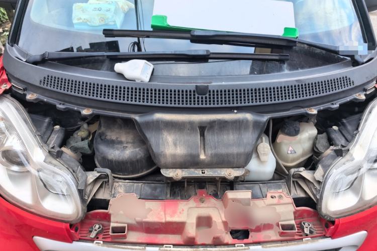 Used smart fortwo 2012 1.0 MHD Hardtop Comfort Edition Engine Bay