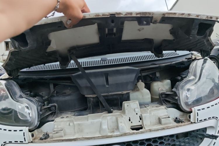 Used smart fortwo 2012 1.0T Hardtop Passion Edition Engine Bay