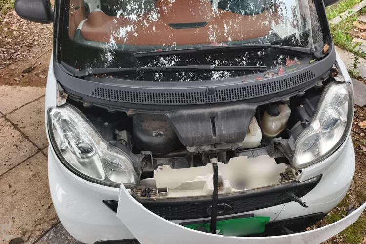 Used smart fortwo 2012 1.0 MHD Hardtop Standard Edition Engine Bay