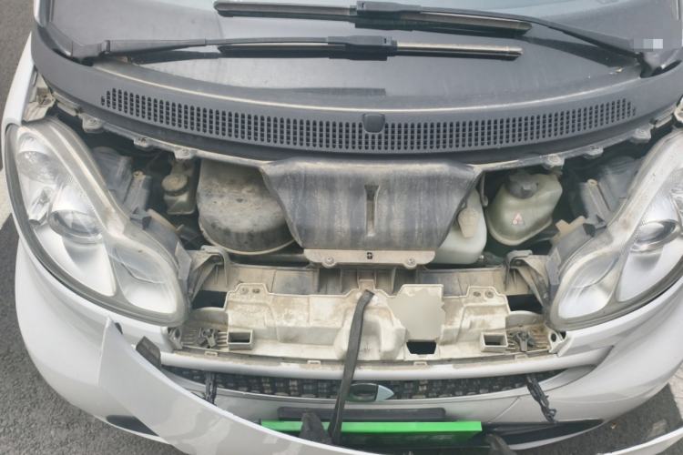 Used smart fortwo 2012 1.0T Convertible Passion Edition Engine Bay