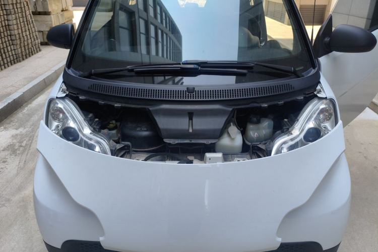 Used smart fortwo 2012 1.0 MHD Hardtop Standard Edition Engine Bay