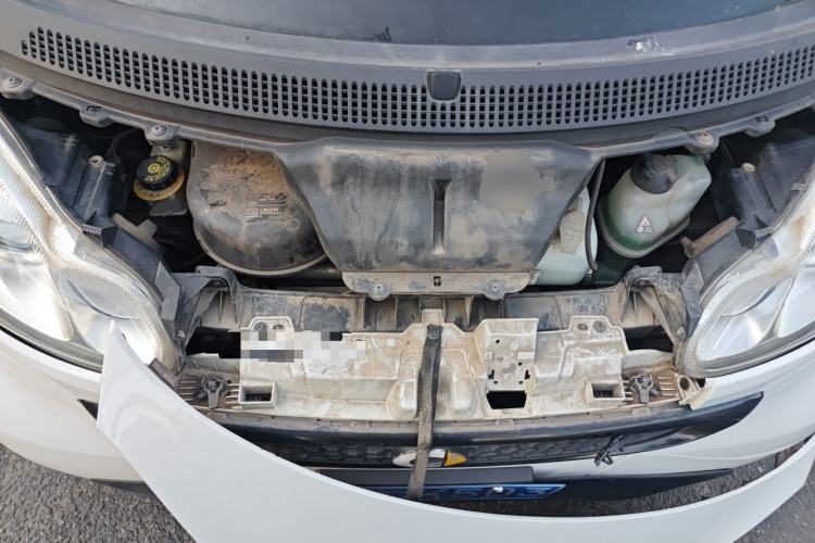 Used smart fortwo 2012 1.0 MHD Hardtop Standard Edition Engine Bay