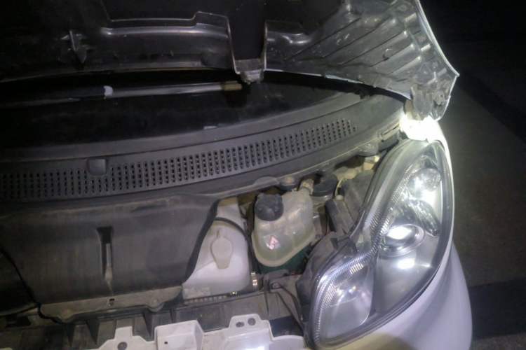 Used smart fortwo 2012 1.0 MHD Hardtop Comfort Edition Engine Bay Left