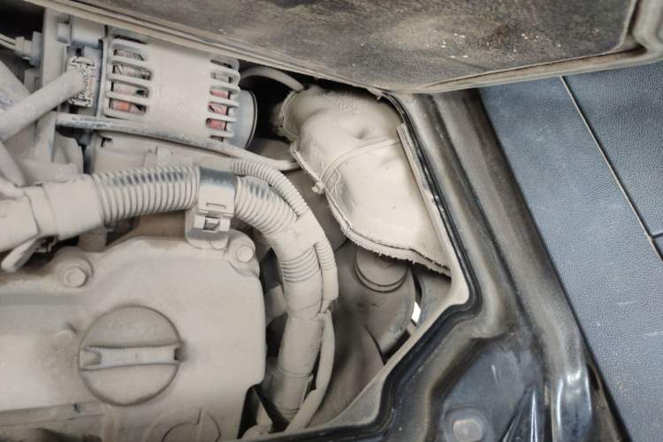 Used smart fortwo 2012 1.0 MHD Hardtop Comfort Edition Engine Bay Left