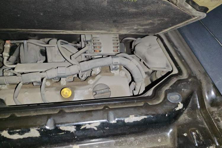 Used smart fortwo 2012 1.0 MHD Hardtop Standard Edition Engine Bay Left