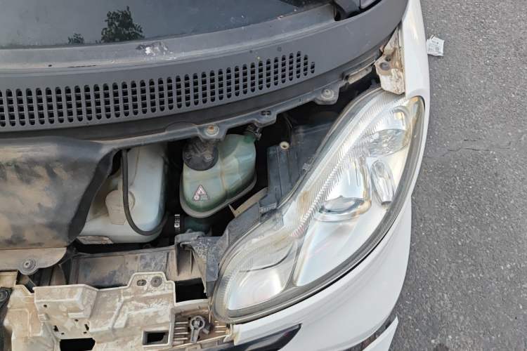 Used smart fortwo 2012 1.0 MHD Hardtop Standard Edition Engine Bay Left