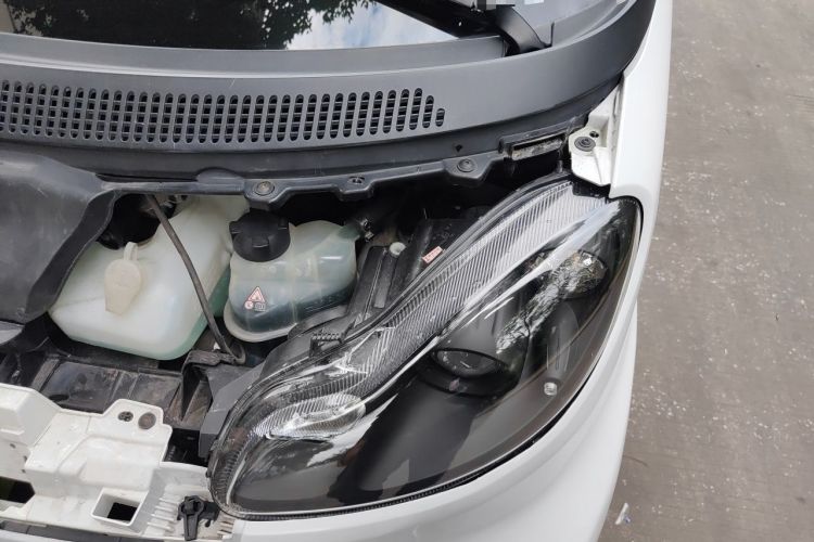 Used smart fortwo 2012 1.0T Bosu Xclusive Edition Engine Bay Left