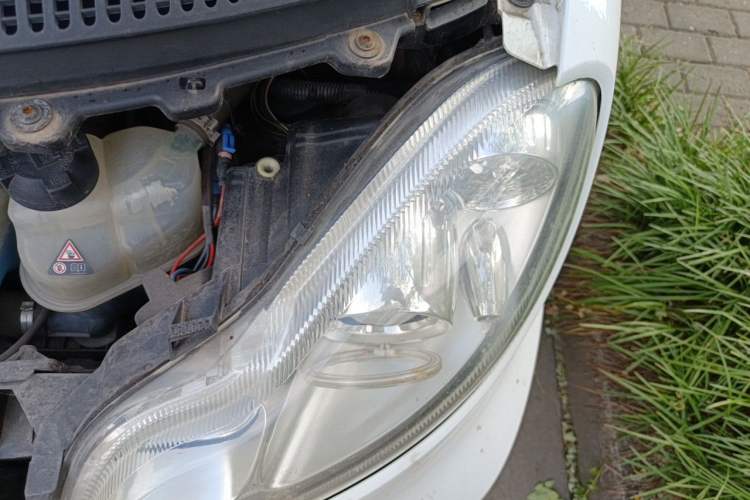 Used smart fortwo 2012 1.0 MHD Hardtop Standard Edition Engine Bay Left