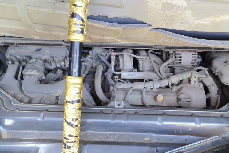 Used smart fortwo 2012 1.0 MHD Hardtop Standard Edition Engine Bay