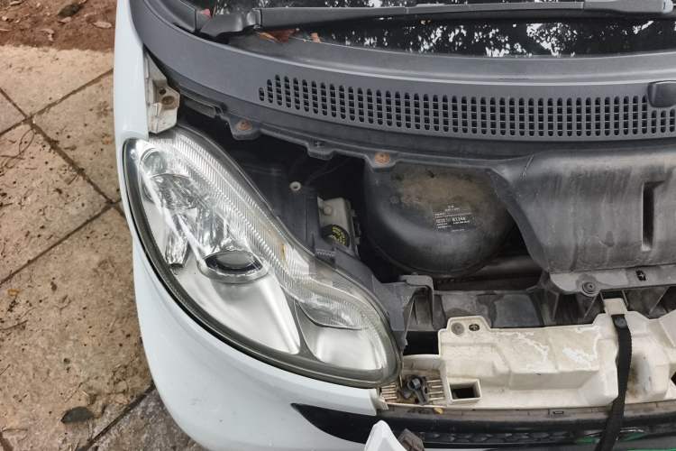 Used smart fortwo 2012 1.0 MHD Hardtop Standard Edition Engine Bay Right