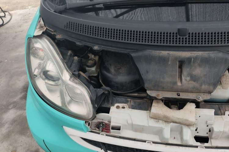 Used smart fortwo 2012 1.0 MHD Hardtop Standard Edition Engine Bay Right