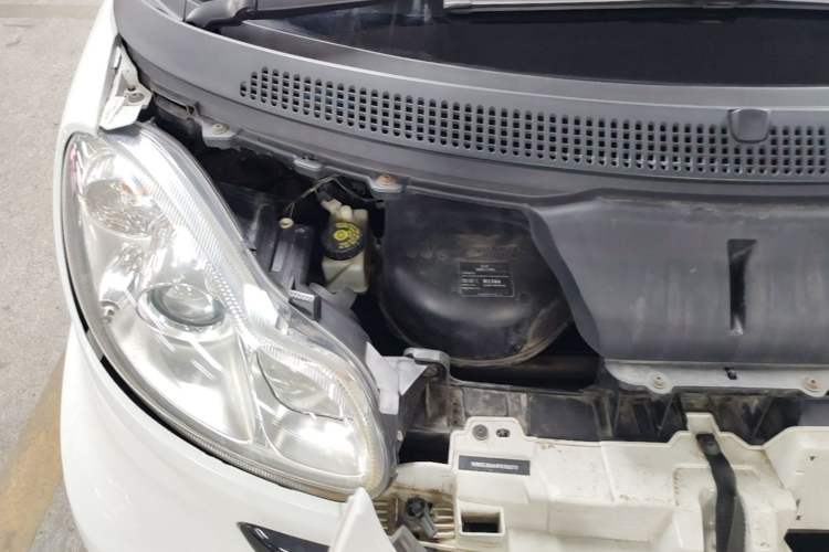 Used smart fortwo 2012 1.0 MHD Hardtop Standard Edition Engine Bay Right