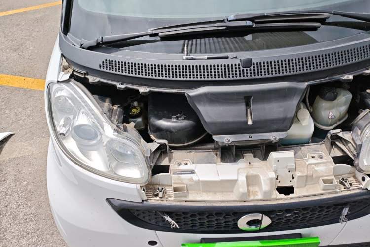 Used smart fortwo 2012 1.0 MHD Hardtop Standard Edition Engine Bay Right