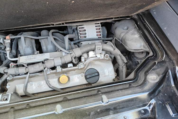 Used smart fortwo 2012 1.0 MHD Hardtop Comfort Edition Engine Bay