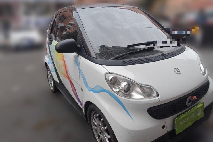 Used smart fortwo 2012 1.0 MHD Hardtop Standard Edition Front Right 45 Deg