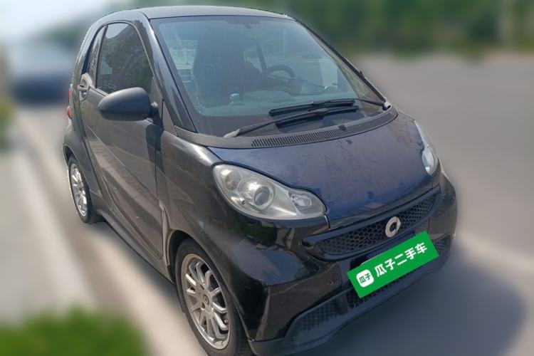 Used smart fortwo 2012 1.0 MHD Hardtop Standard Edition Front Right 45 Deg