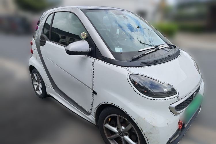 Used smart fortwo 2012 1.0T Hardtop Passion Edition Front Right 45 Deg