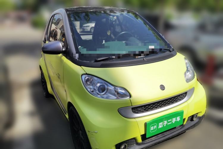Used smart fortwo 2012 1.0 MHD Hardtop Comfort Edition Front Right 45 Deg