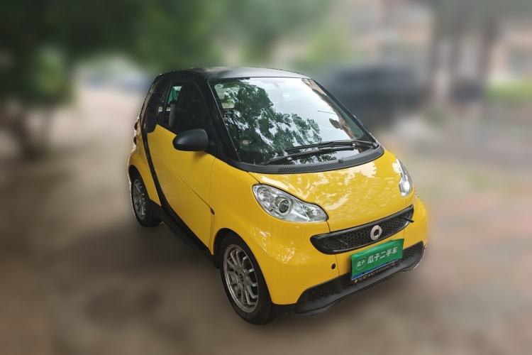 Used smart fortwo 2012 1.0 MHD Hardtop Standard Edition Front Right 45 Deg