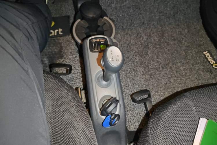 Used smart fortwo 2012 1.0 MHD Hardtop Standard Edition Gear Lever