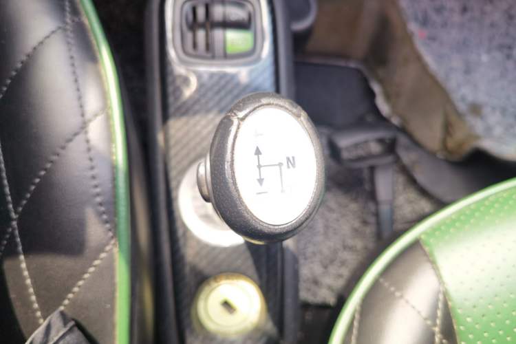 Used smart fortwo 2012 1.0 MHD Hardtop Comfort Edition Gear Lever