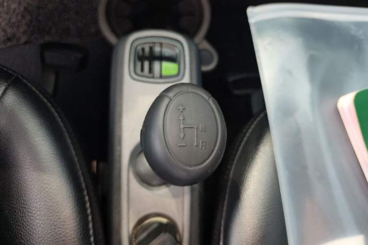 Used smart fortwo 2012 1.0 MHD Hardtop Standard Edition Gear Lever