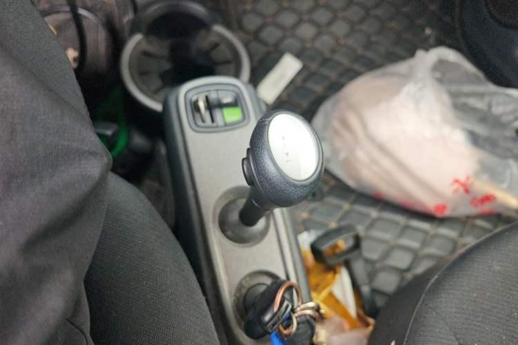 Used smart fortwo 2012 1.0 MHD Hardtop Standard Edition Gear Lever