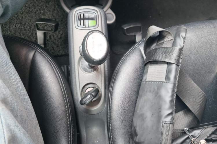 Used smart fortwo 2012 1.0 MHD Hardtop Comfort Edition Gear Lever