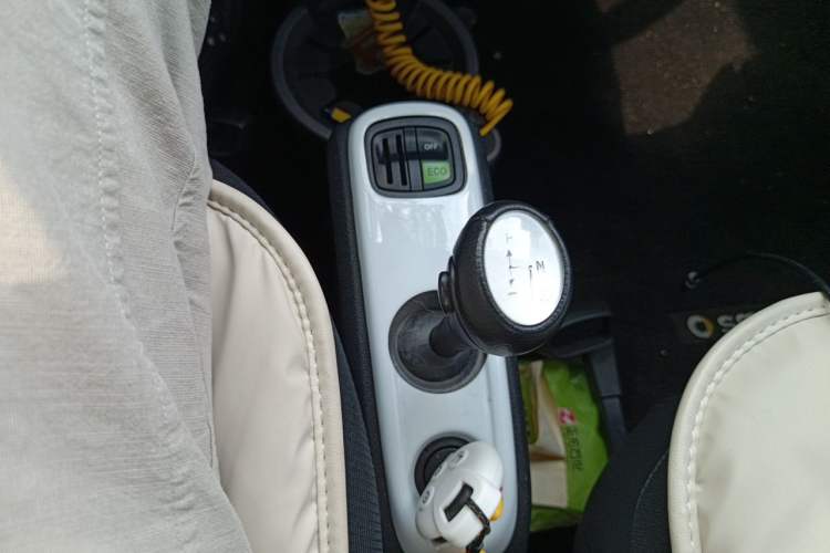 Used smart fortwo 2012 1.0 MHD Hardtop Standard Edition Gear Lever