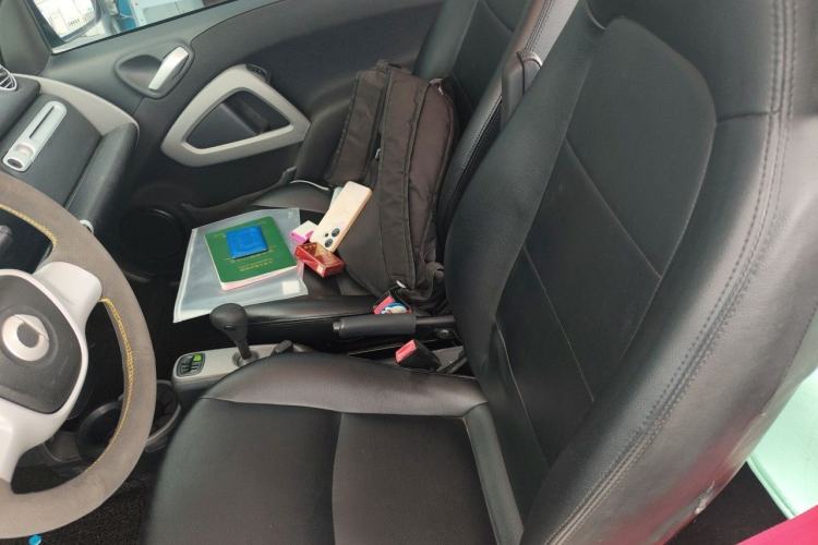 Used smart fortwo 2012 1.0 MHD Hardtop Standard Edition Left Front Seat