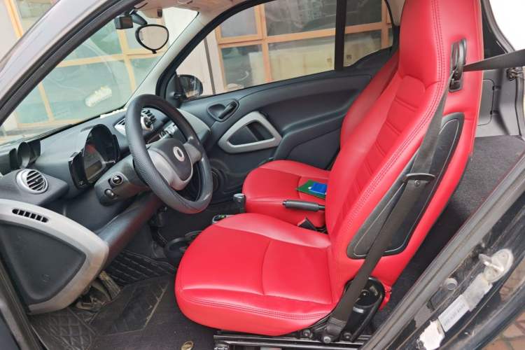 Used smart fortwo 2012 1.0 MHD Hardtop Standard Edition Left Front Seat