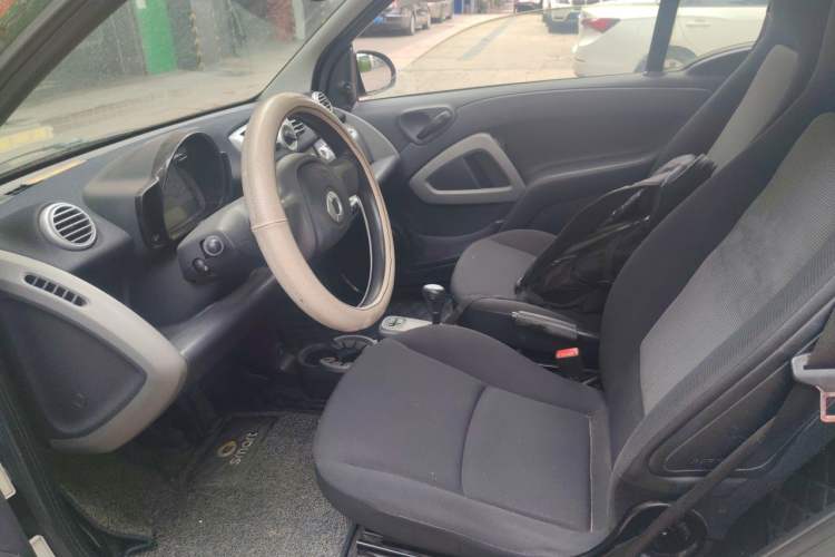 Used smart fortwo 2012 1.0 MHD Hardtop Standard Edition Left Front Seat