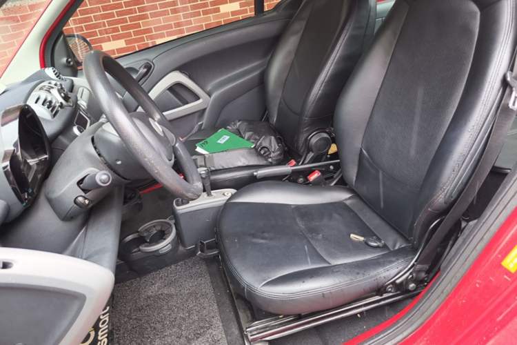 Used smart fortwo 2012 1.0 MHD Hardtop Comfort Edition Left Front Seat