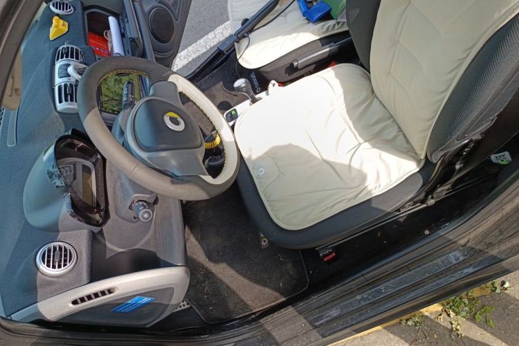 Used smart fortwo 2012 1.0 MHD Hardtop Standard Edition Left Front Seat