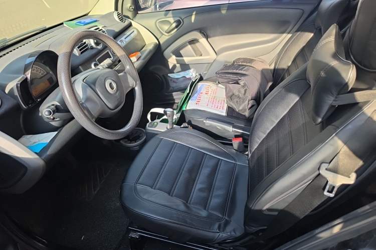 Used smart fortwo 2012 1.0 MHD Hardtop Standard Edition Left Front Seat