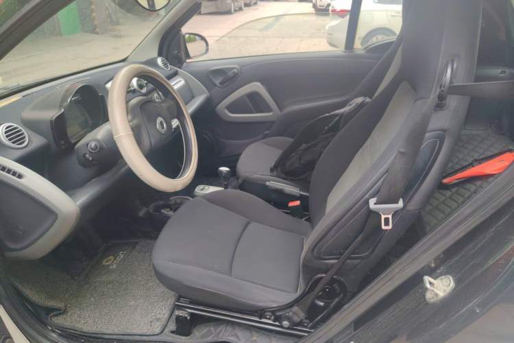 Used smart fortwo 2012 1.0 MHD Hardtop Standard Edition Left Rear Seat
