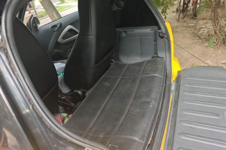 Used smart fortwo 2012 1.0 MHD Hardtop Standard Edition Left Rear Seat