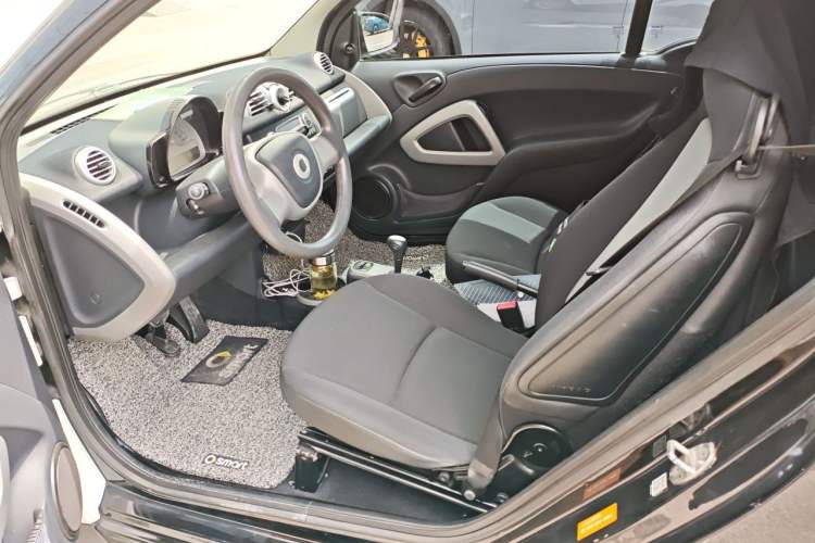 Used smart fortwo 2012 1.0 MHD Hardtop Standard Edition Left Rear Seat